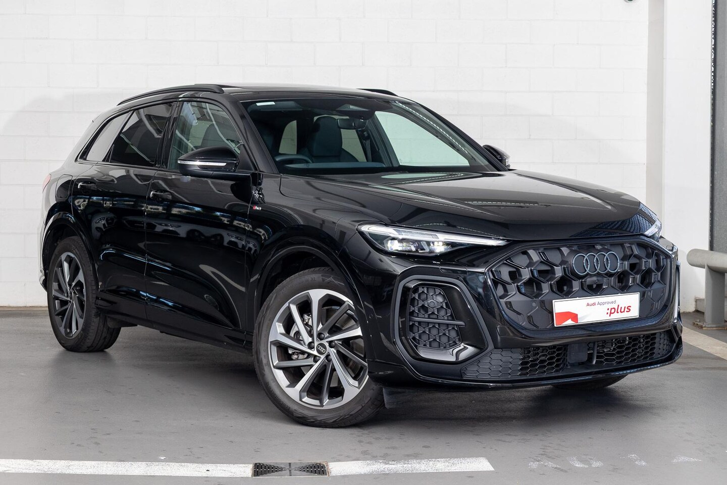 Image about Audi Q5 SUV TDI quattro 150 kW sport