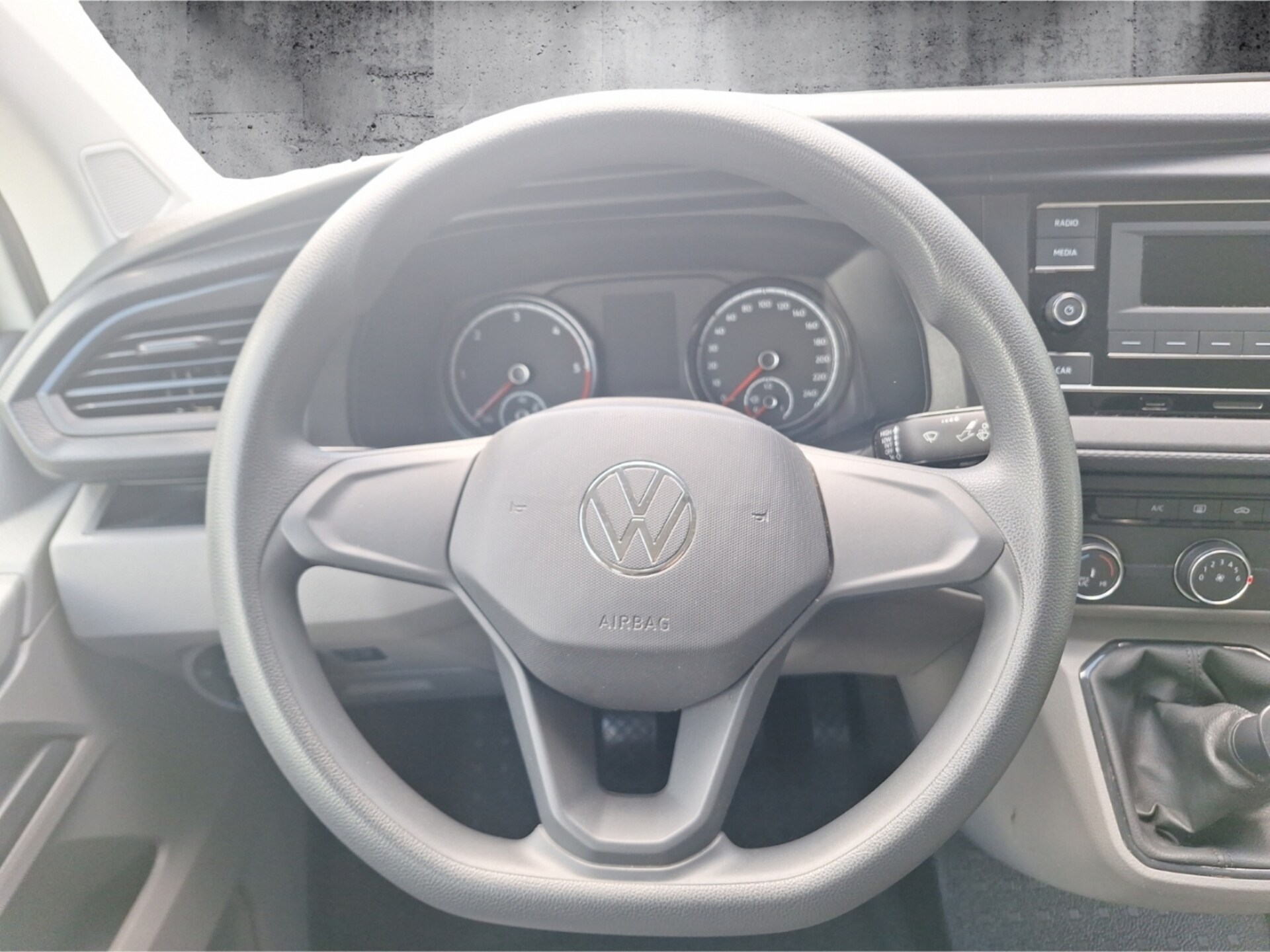 Volkswagen T6.1 Transporter Kombi kurzer Radstand
