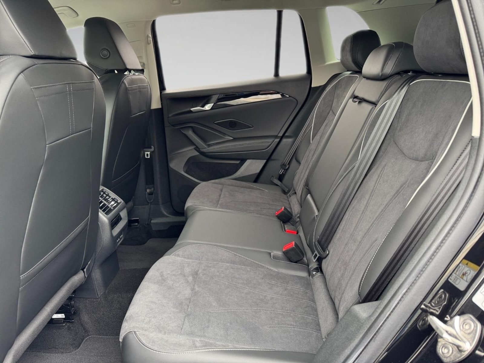 Volkswagen Tiguan – Bild 8