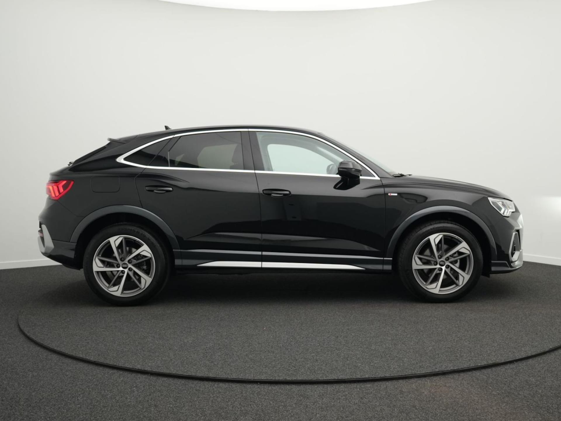 Audi Q3 Sportback S line