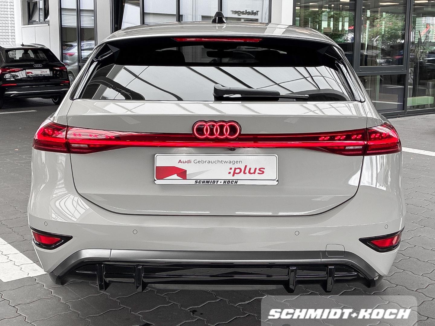 Bild über Audi A6 Avant e-tron e-tron - für weitere Informationen kontaktieren Sie den Audi Partner