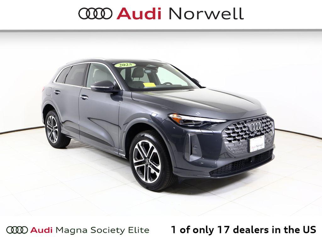 2025 Audi Q5 40 Premium's photo