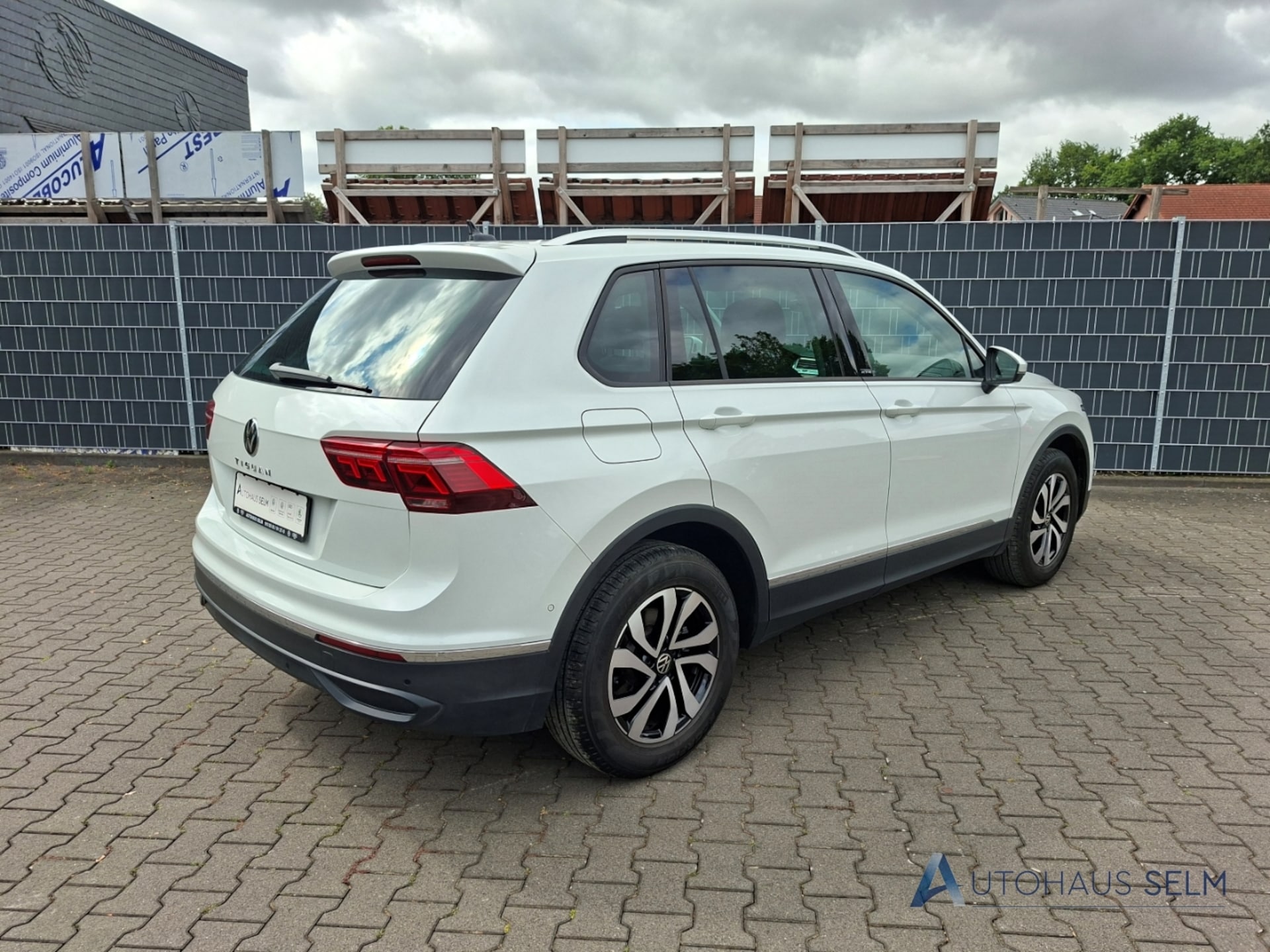 Volkswagen Tiguan Active