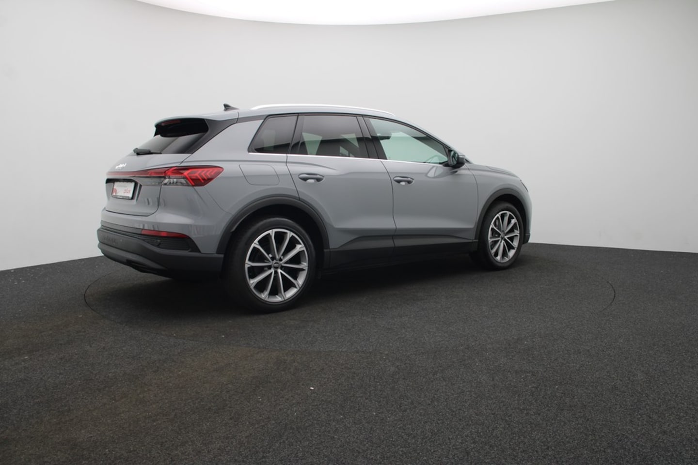 Bild über Audi Q4 e-tron 40 e-tron - für weitere Informationen kontaktieren Sie den Audi Partner