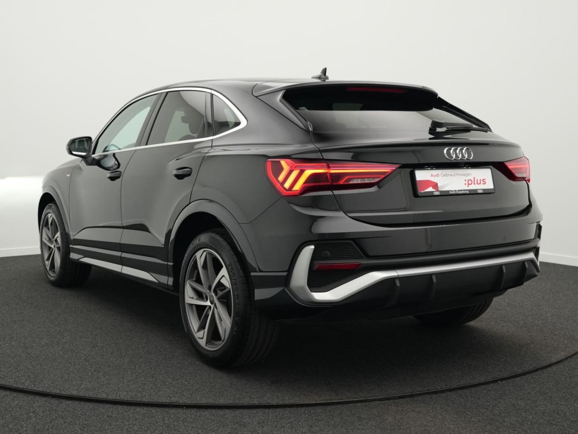 Audi Q3 Sportback S line