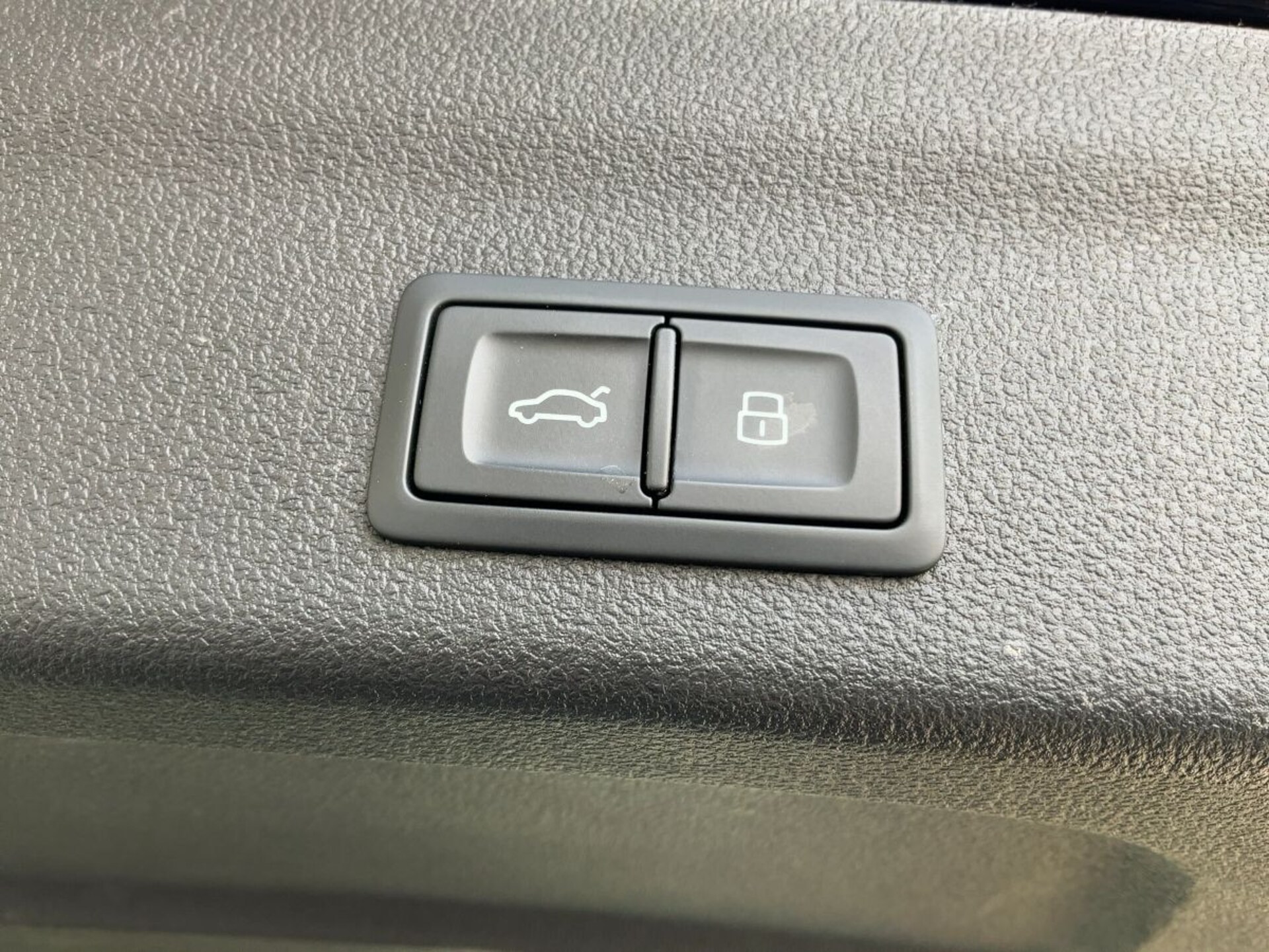 Audi A6 Avant TFSI e Design