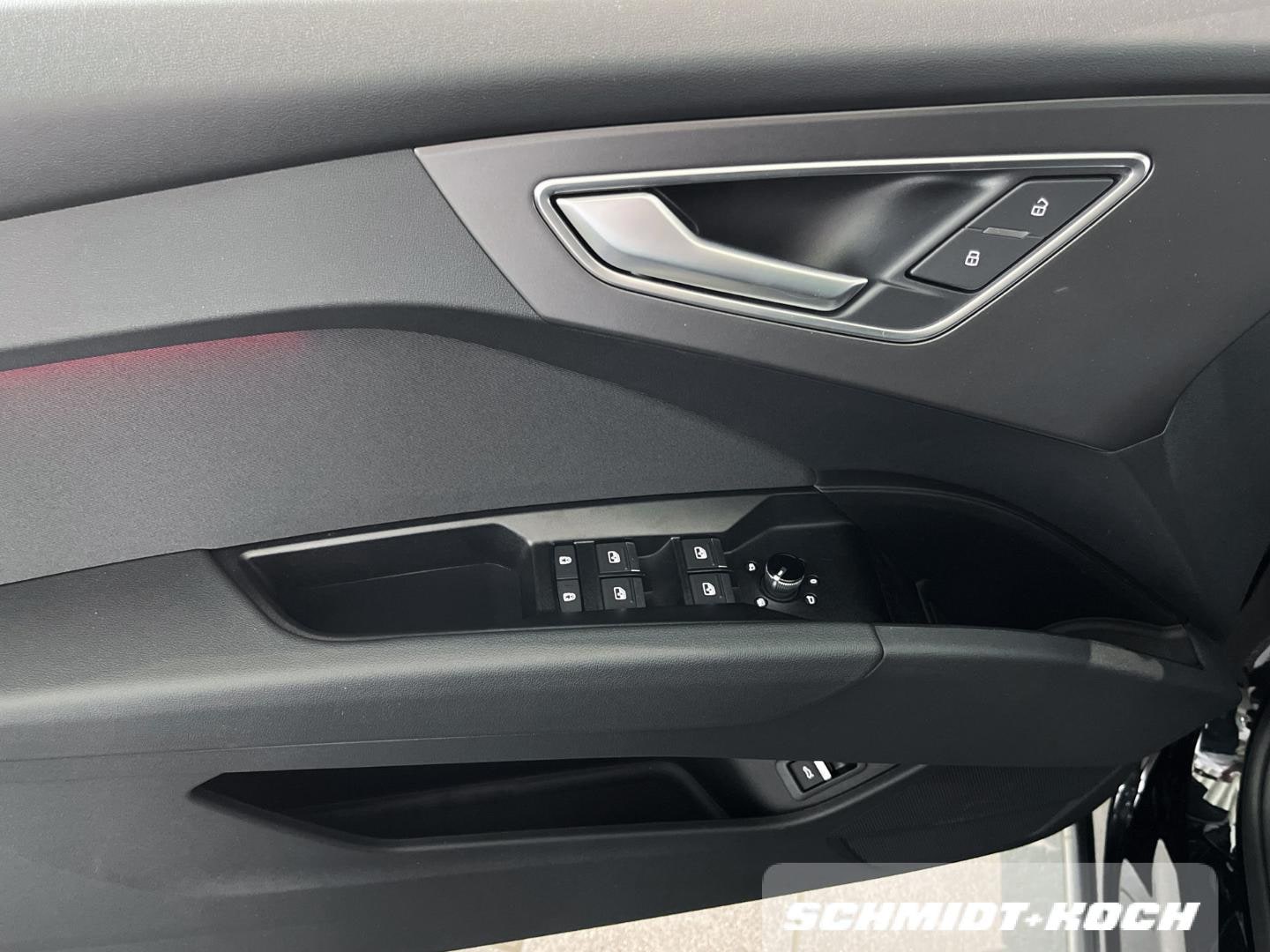 Bild über Audi Q4 SUV e-tron e-tron performance 210 kW - für weitere Informationen kontaktieren Sie den Audi Partner