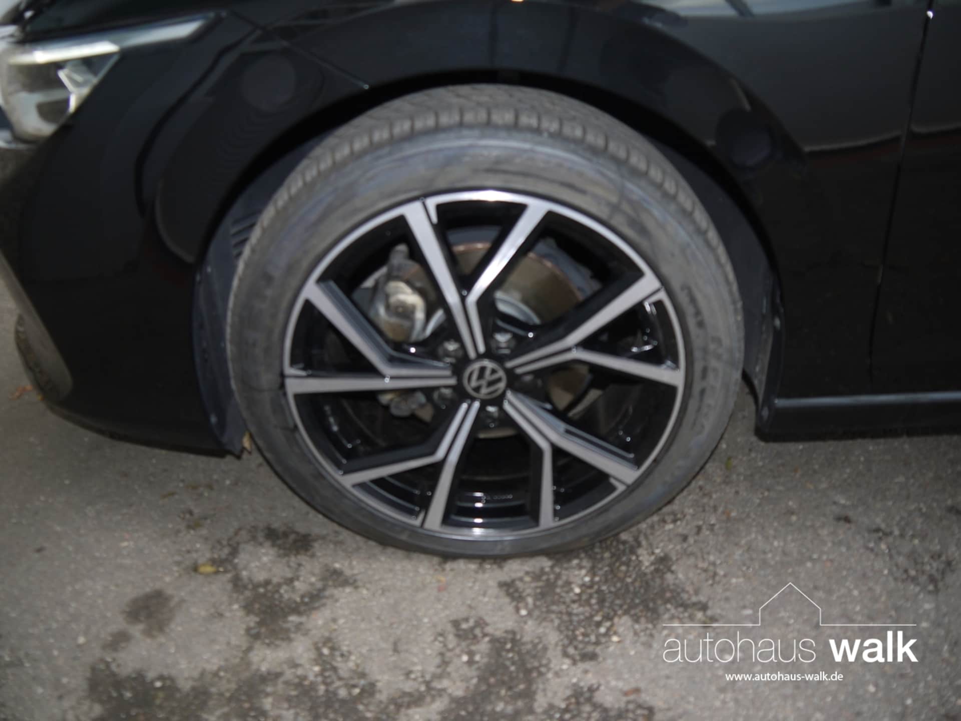 Volkswagen Golf Style