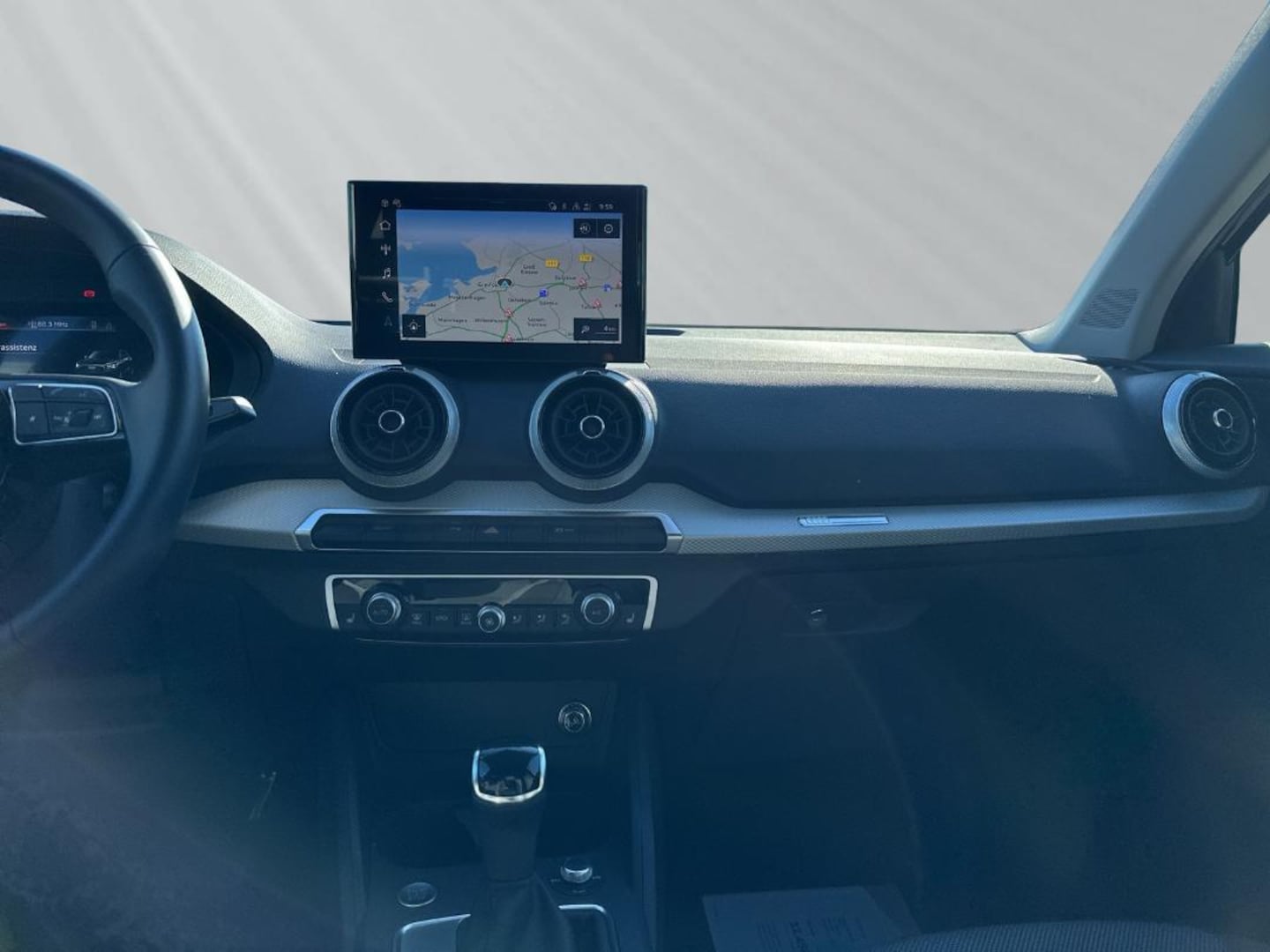 Bild über Audi Q2 advanced 35 TFSI 110(150) kW(PS) S tronic - für weitere Informationen kontaktieren Sie den Audi Partner