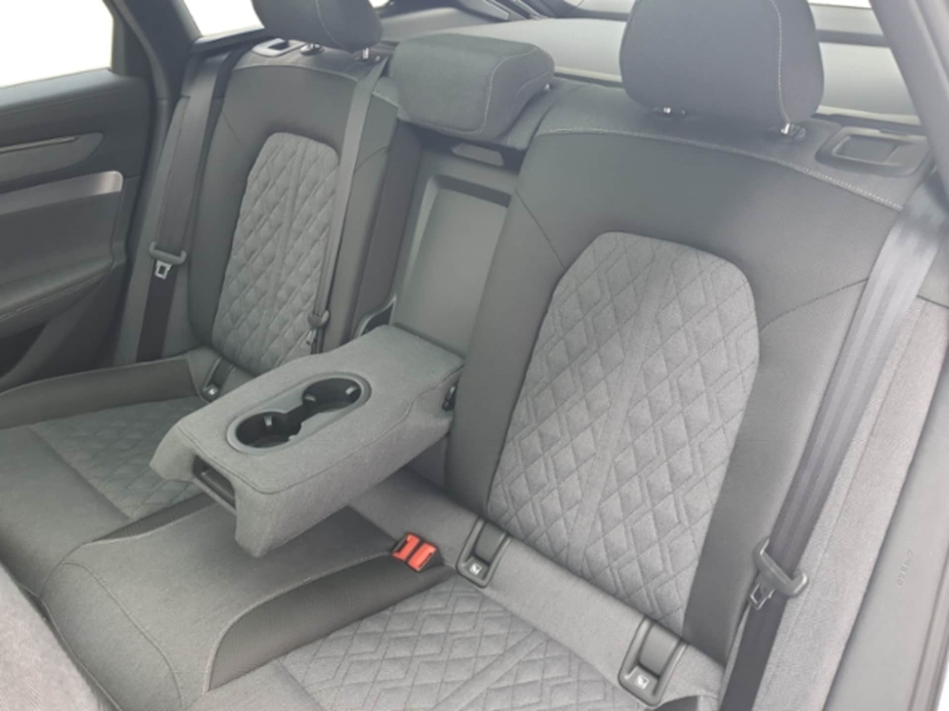 Audi A6 Avant edition one