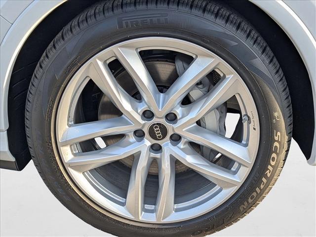 2025 Audi Q7 Premium Plus - Photo 9