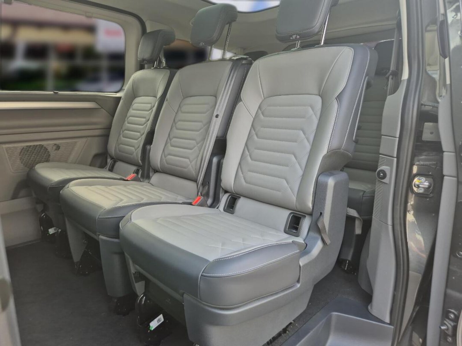 Volkswagen Caravelle – Bild 11