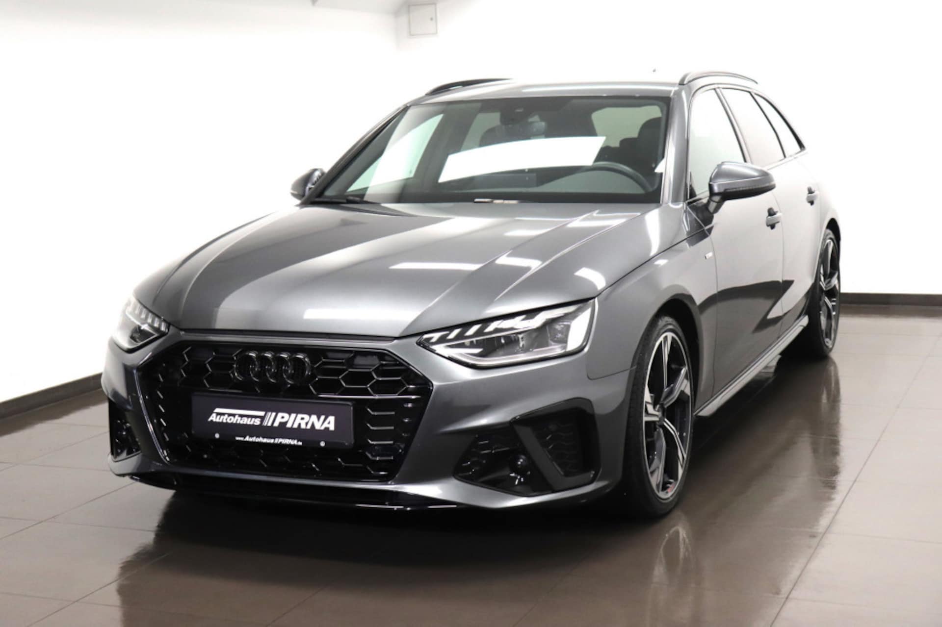 Audi A4 Avant S line