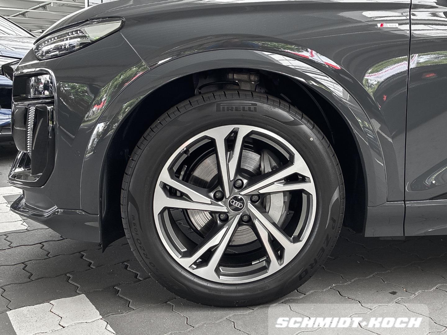 Bild über Audi Q6 SUV e-tron e-tron performance - für weitere Informationen kontaktieren Sie den Audi Partner