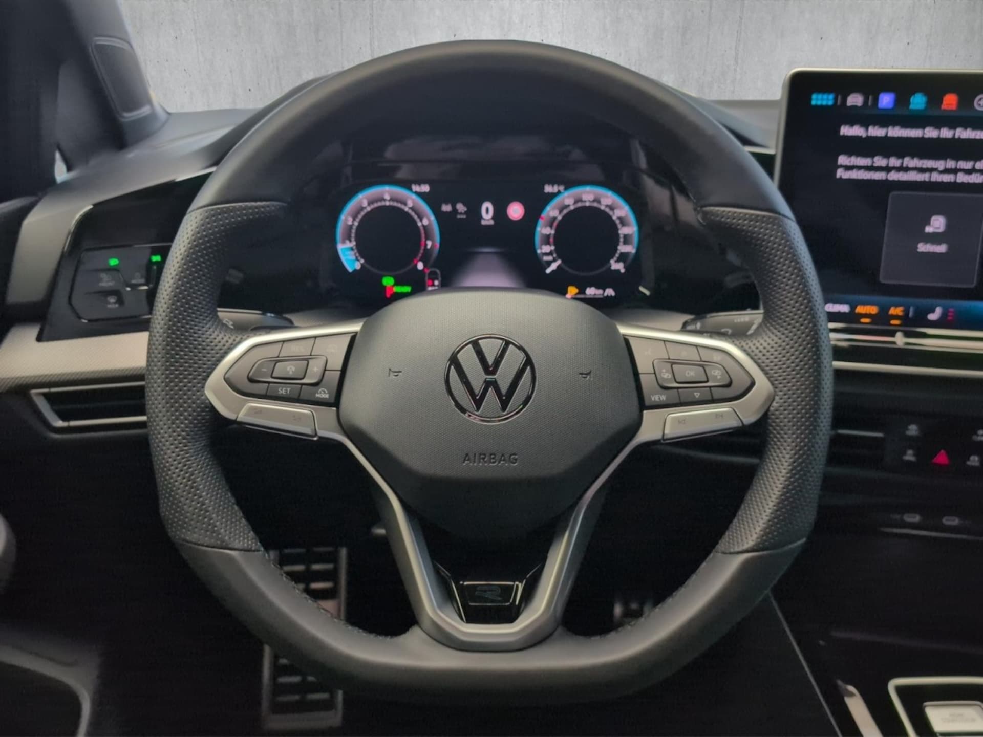 Volkswagen Golf R-Line