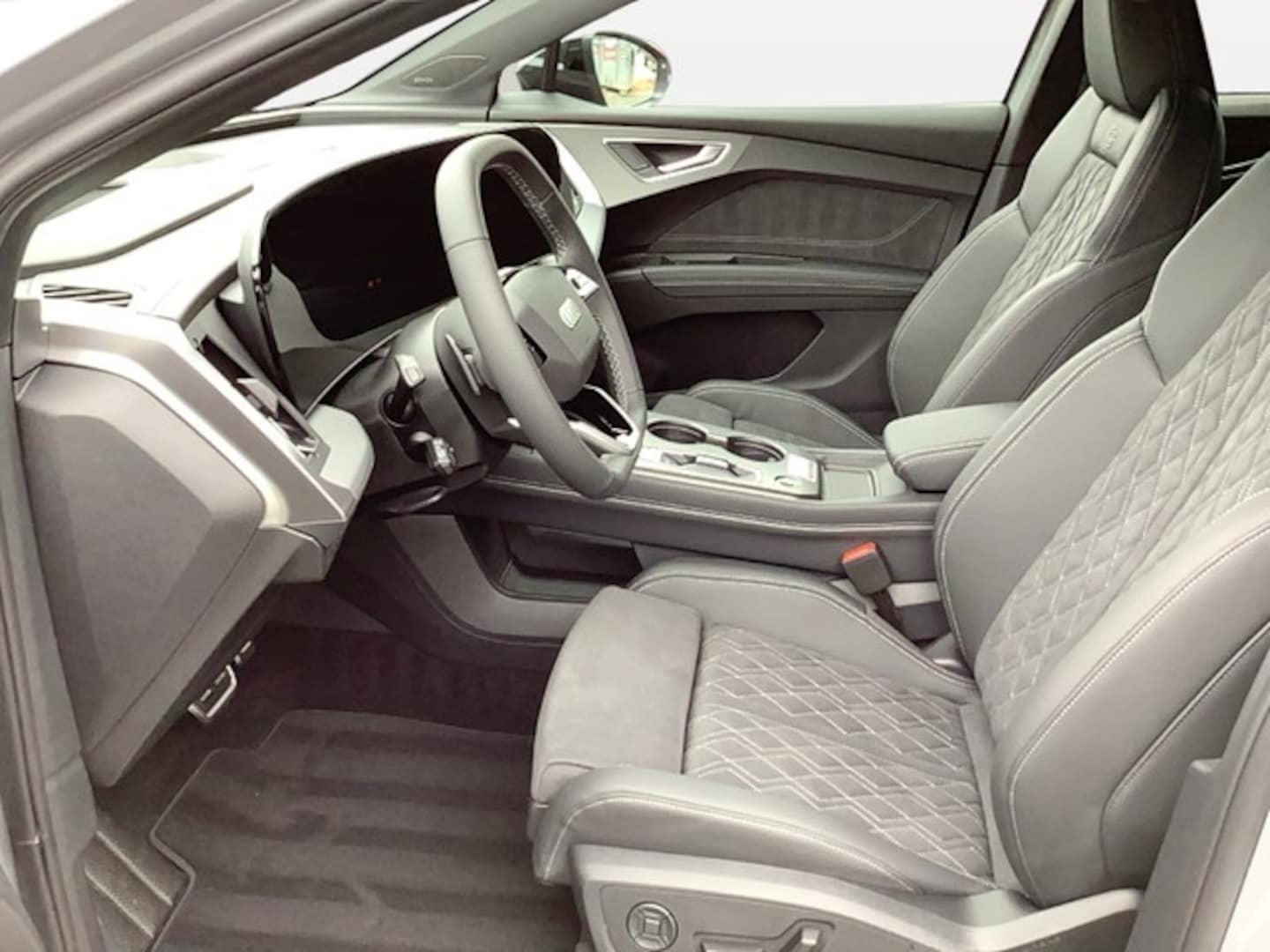 Bild über Audi Q4 Sportback e-tron e-tron quattro performance 250 kW - für weitere Informationen kontaktieren Sie den Audi Partner