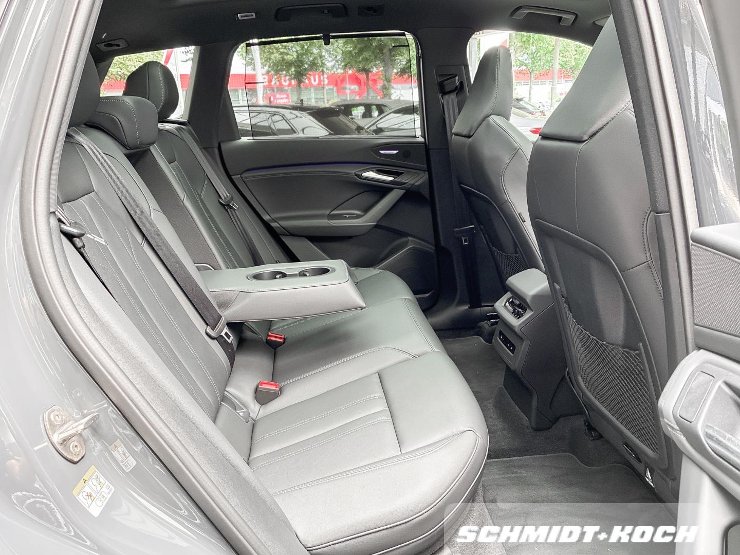 Bild über Audi Q6 SUV e-tron e-tron performance - für weitere Informationen kontaktieren Sie den Audi Partner
