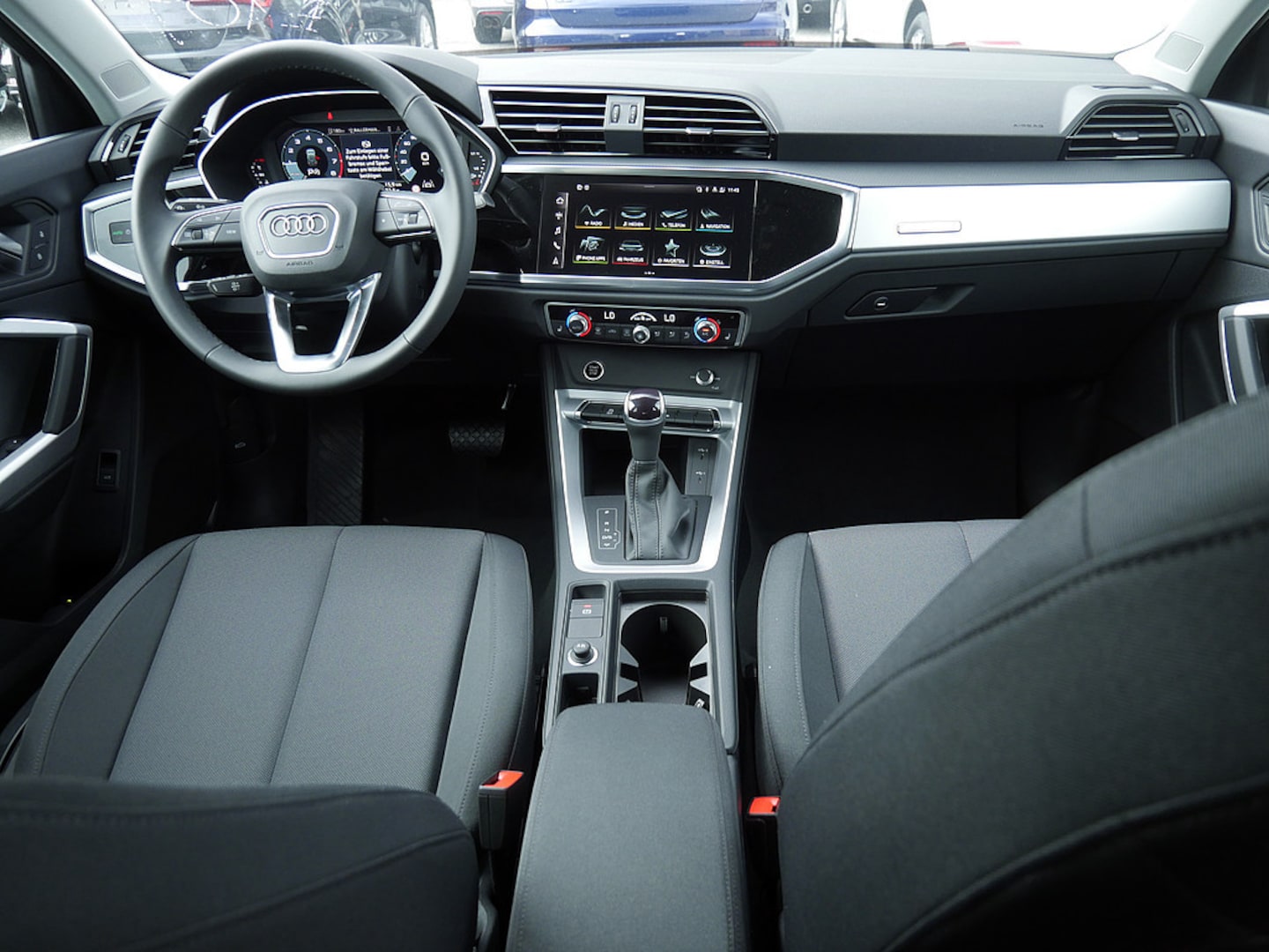 Bild über Audi Q3 TFSI 110 kW S tronic - für weitere Informationen kontaktieren Sie den Audi Partner