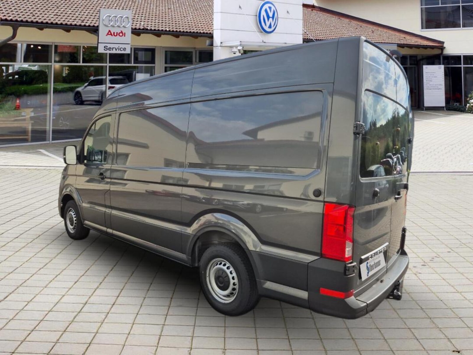 Volkswagen Crafter Kasten mittlerer Radstand – Bild 2