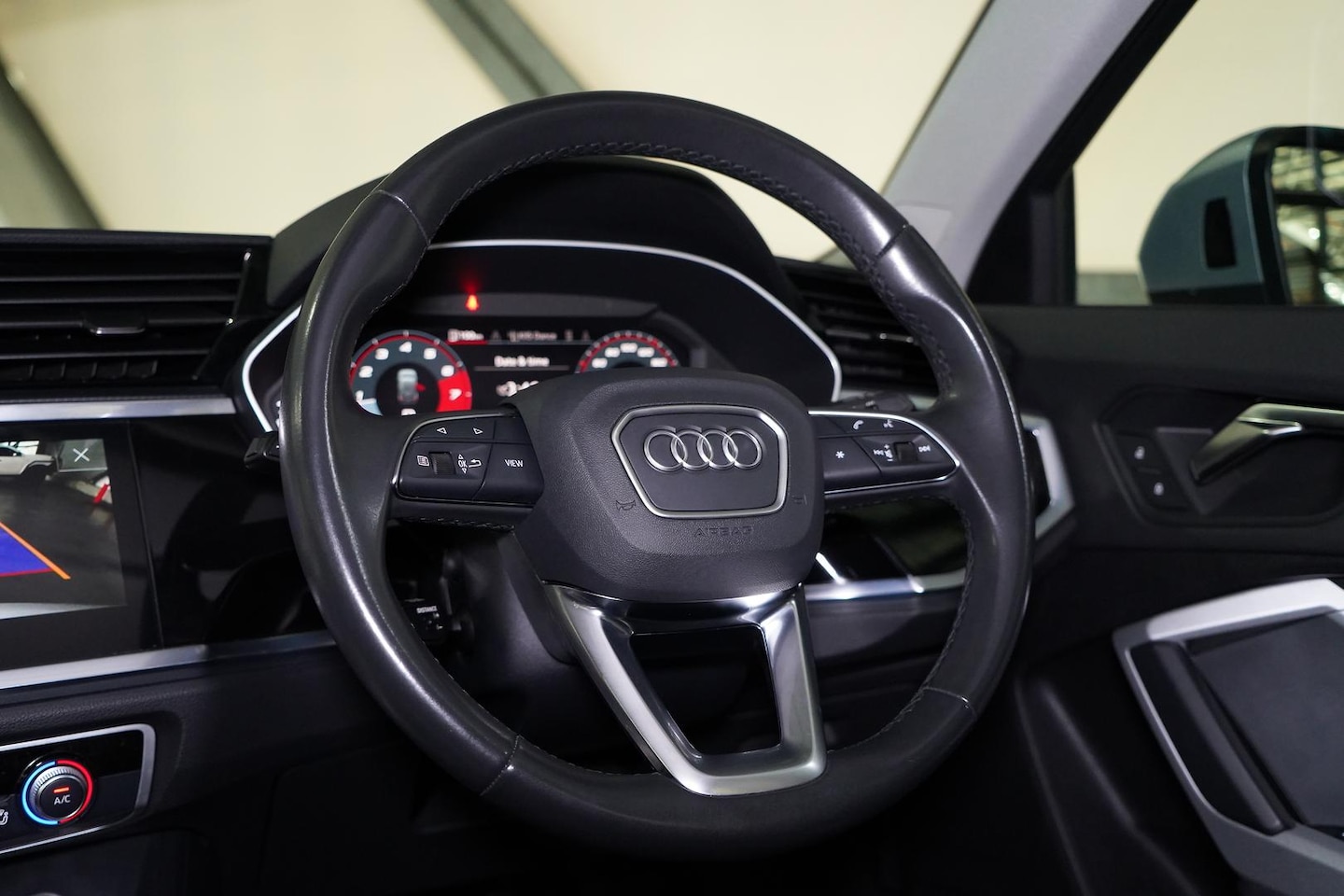Image about Audi Q3 35 TFSI S tronic