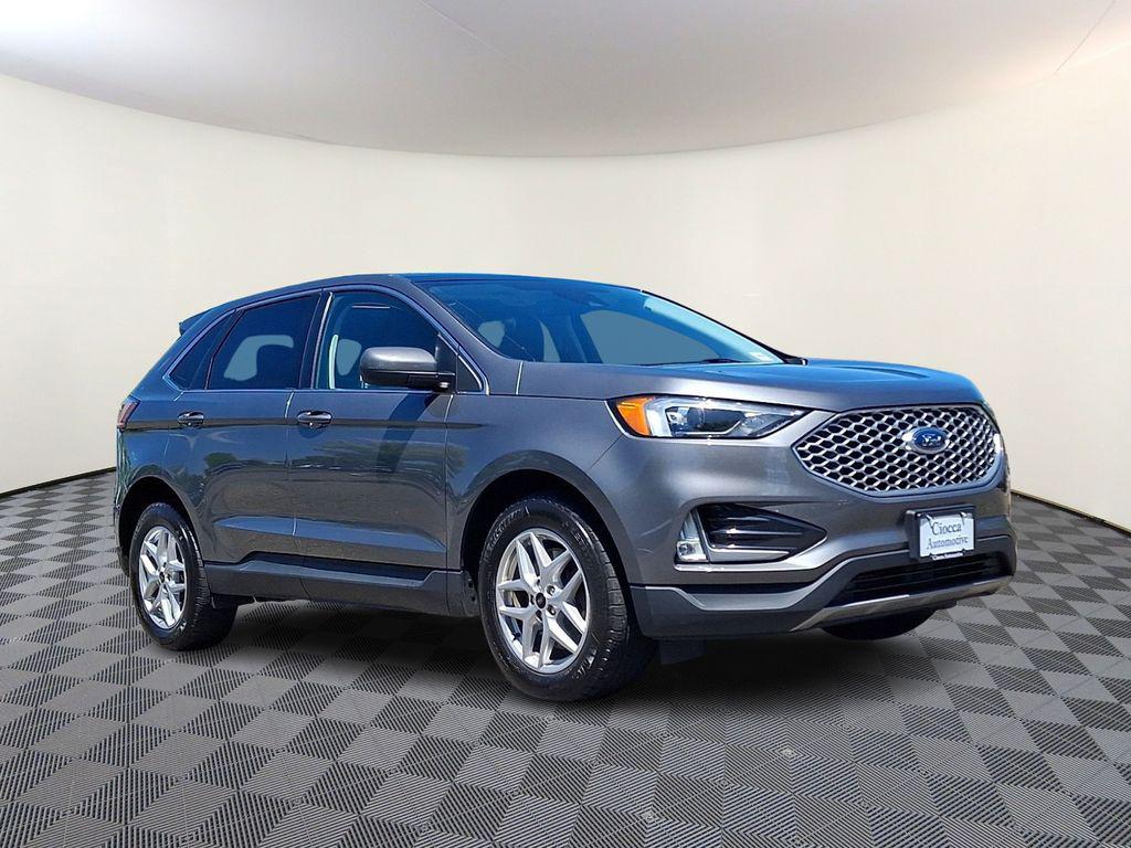 2024 Ford Edge SEL AWD's photo
