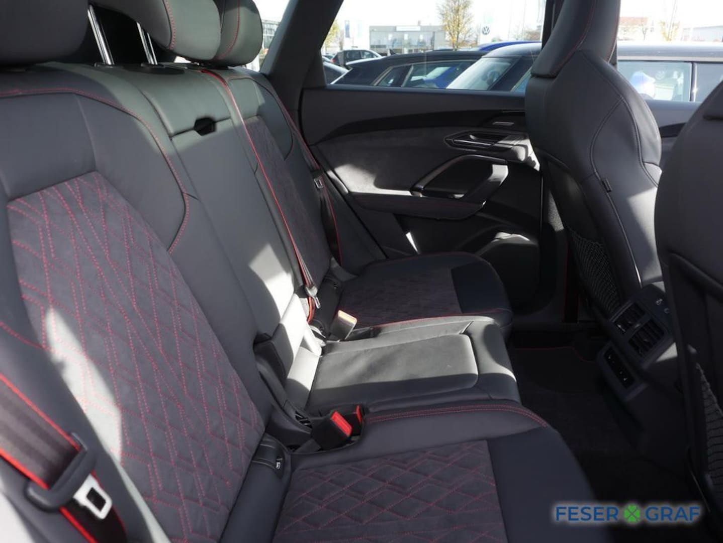 Bild über Audi Q5 SUV e-hybrid e-hybrid quattro 270 kW S tronic - für weitere Informationen kontaktieren Sie den Audi Partner