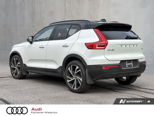 2022 Volvo XC40