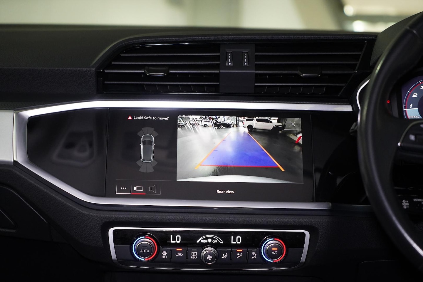 Image about Audi Q3 35 TFSI S tronic