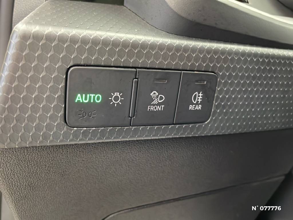 Image about Audi A1 Sportback Design Luxe 25 TFSI 70 kW (95 ch) 5 vitesses