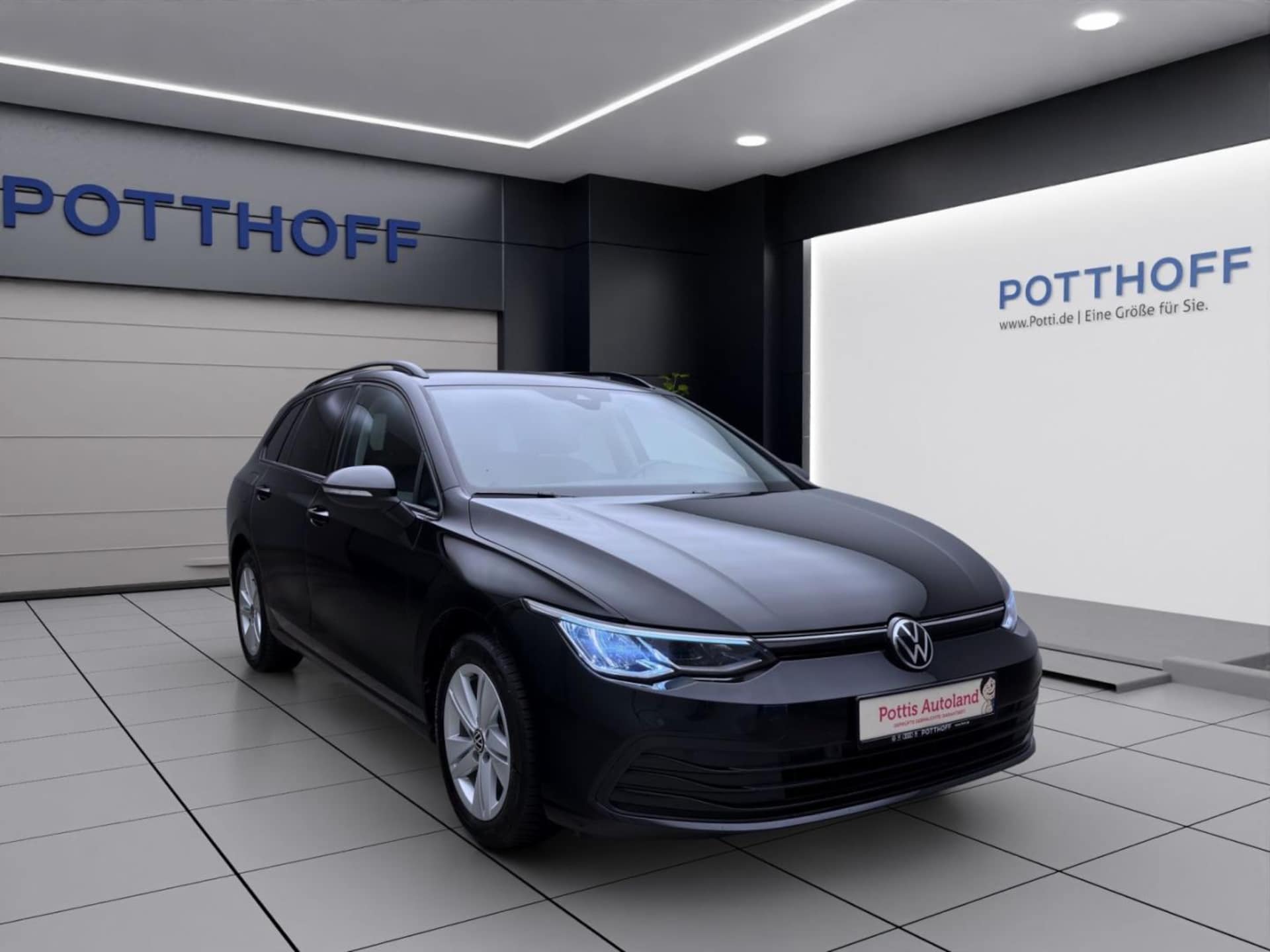 Volkswagen Golf Variant Life