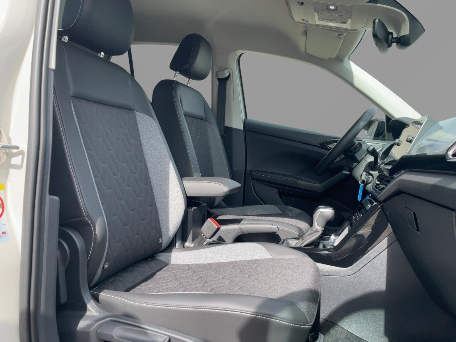 Volkswagen T-Cross – Bild 8