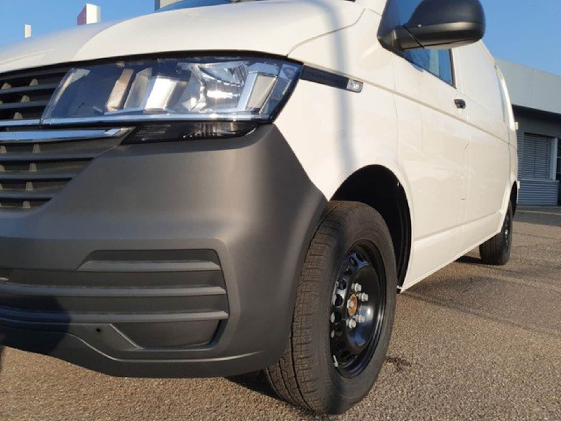 Volkswagen T6.1 Transporter Kasten langer Radstand