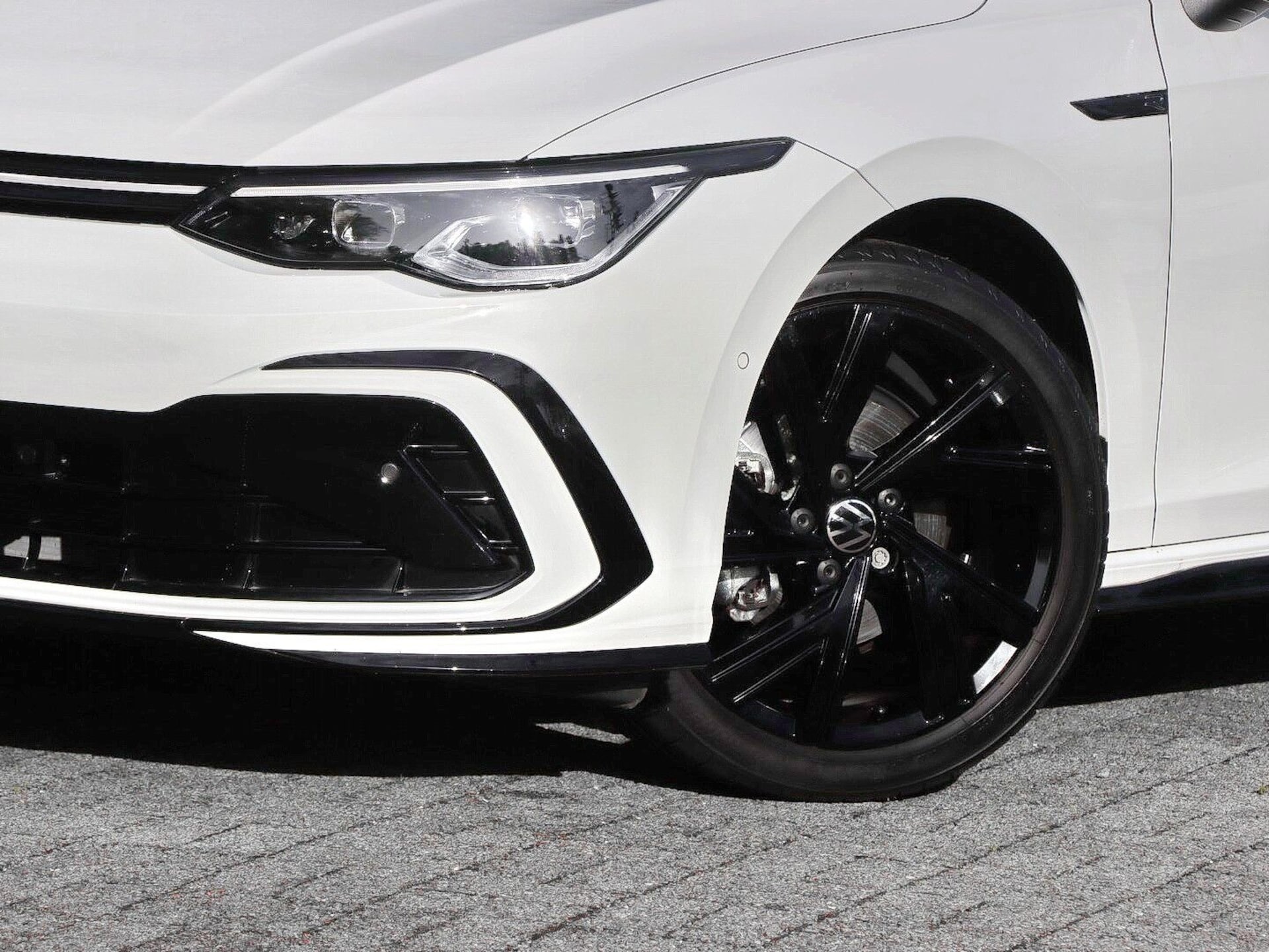Volkswagen Golf R-Line