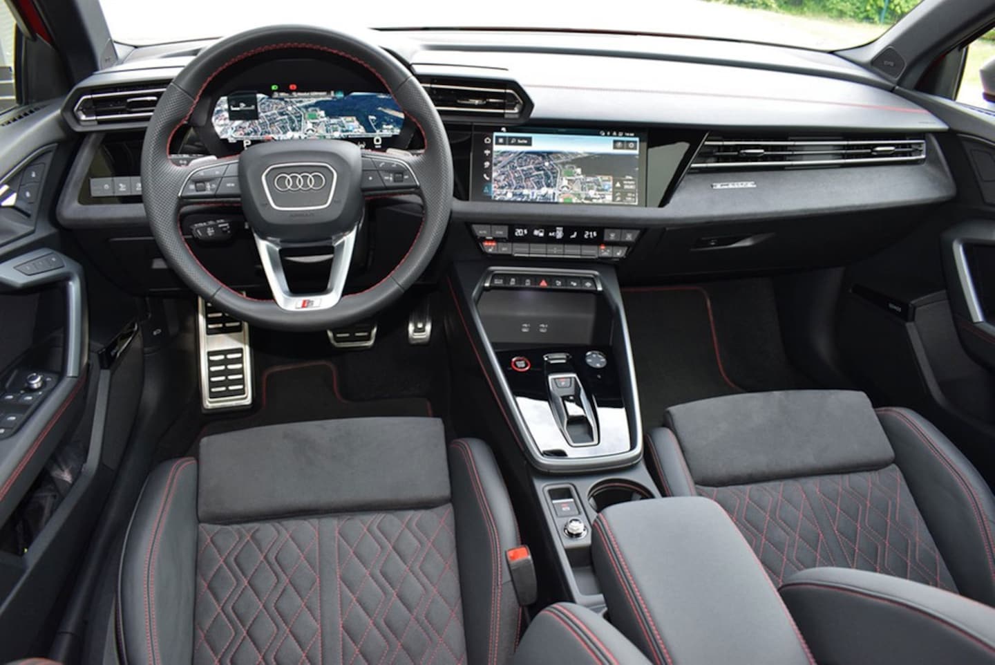 Bild über Audi S3 Sportback TFSI quattro S tronic - für weitere Informationen kontaktieren Sie den Audi Partner