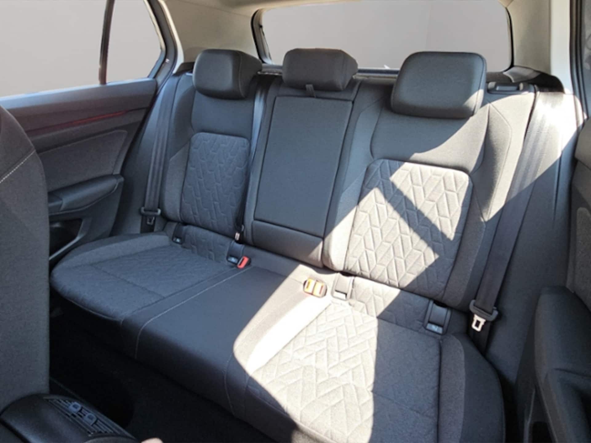 Volkswagen Golf Life