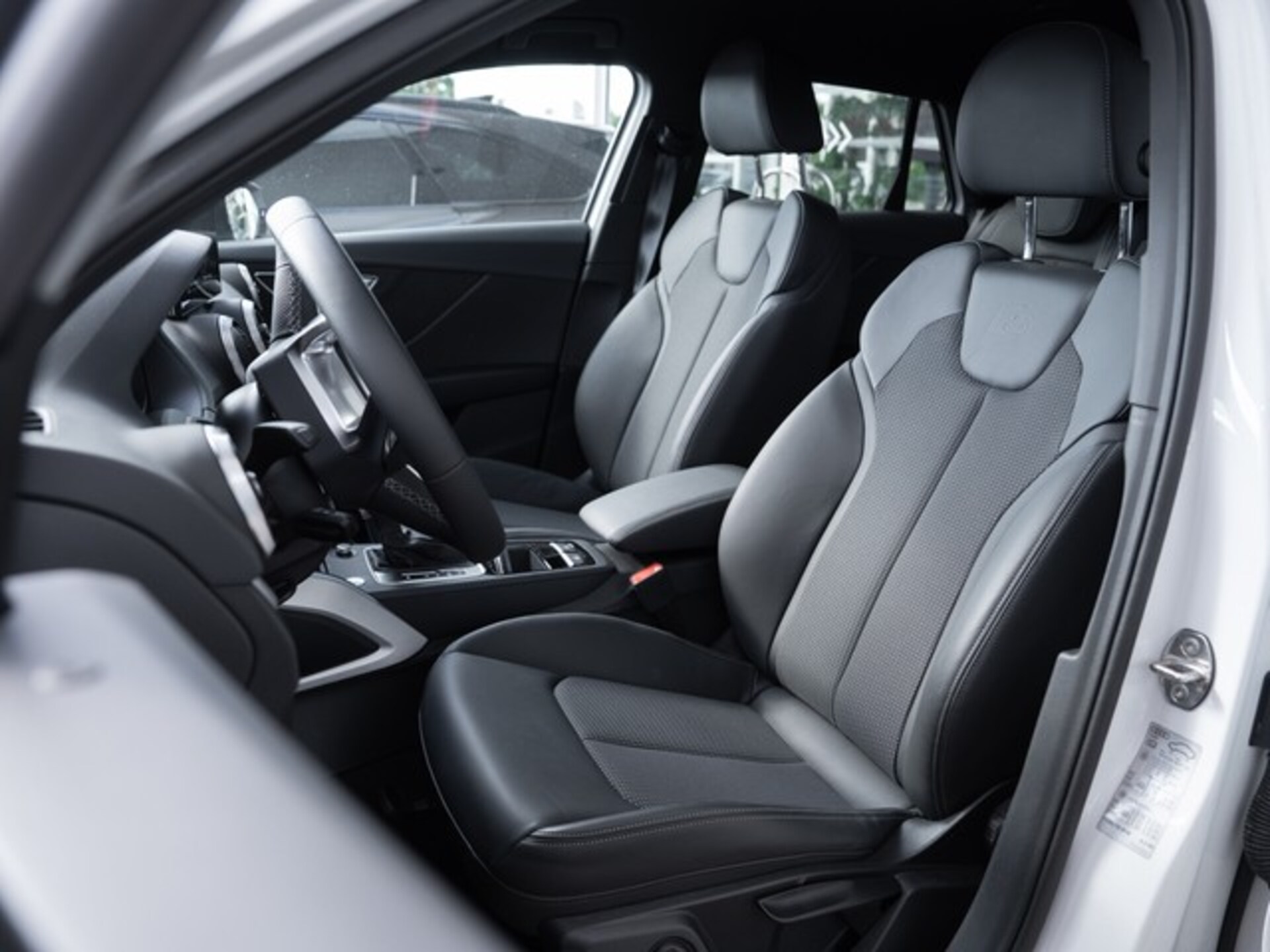 Audi Q2 S line