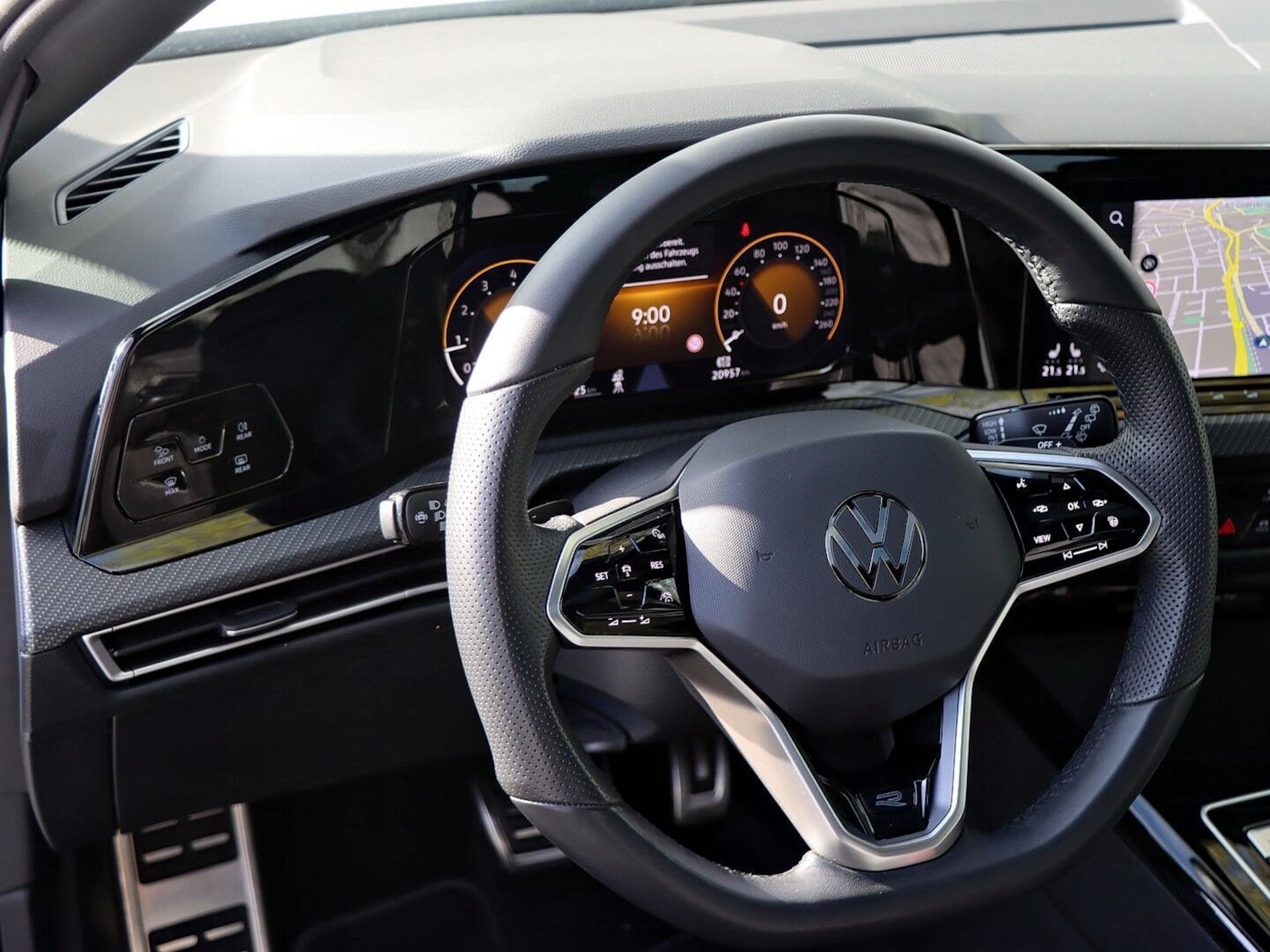 Volkswagen Golf R-Line