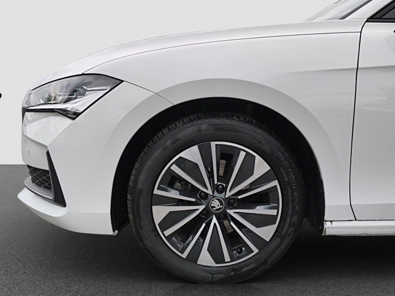 Škoda Superb Combi – Bild 12