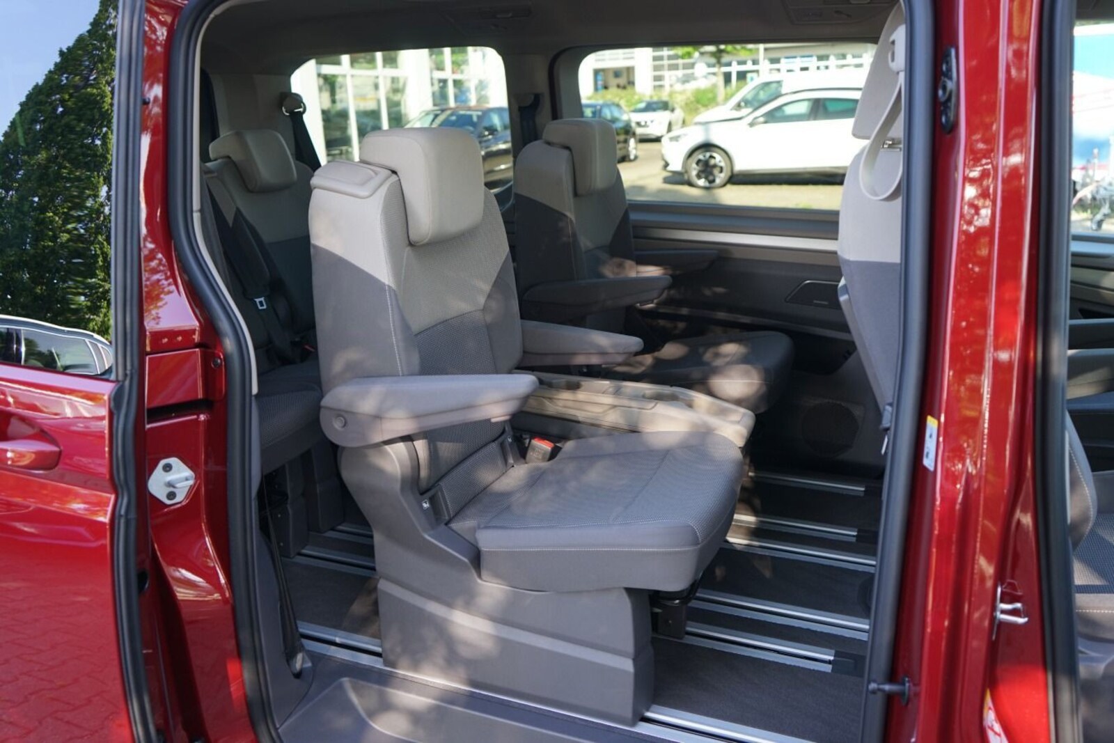 Volkswagen Multivan Langversion – Bild 10