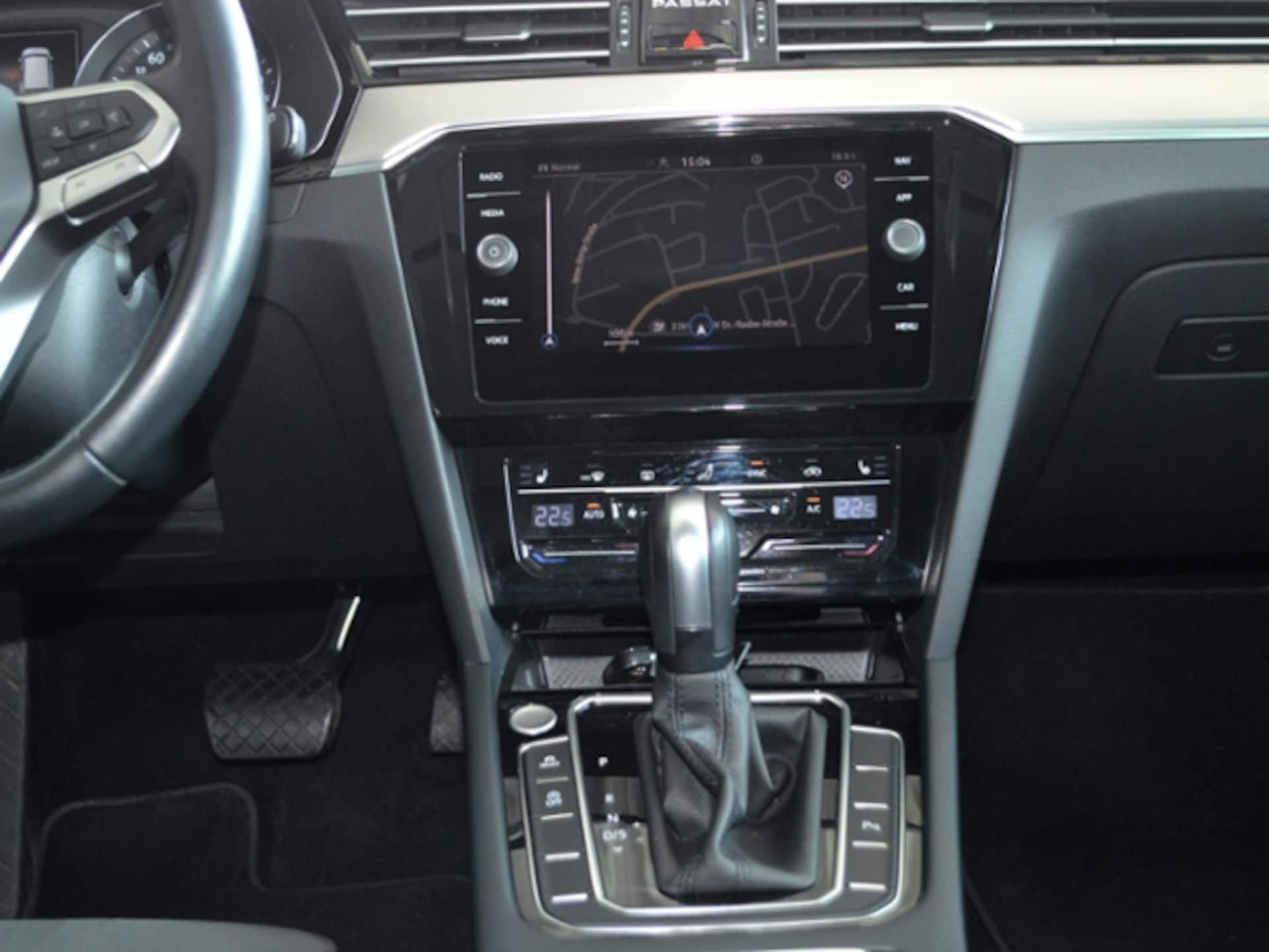 Volkswagen Passat Variant Elegance