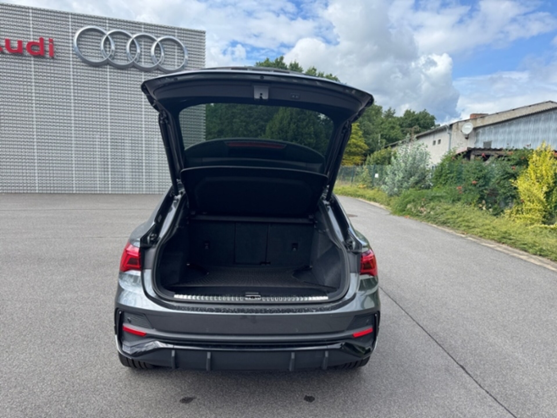 Audi Q3 Sportback S line