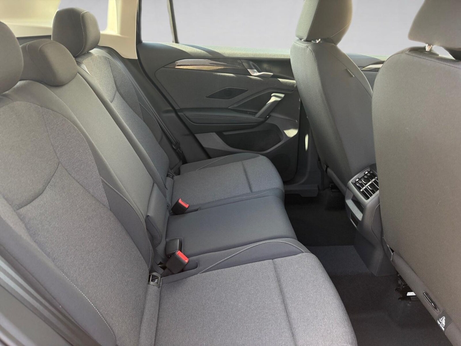 Volkswagen Tiguan – Bild 11