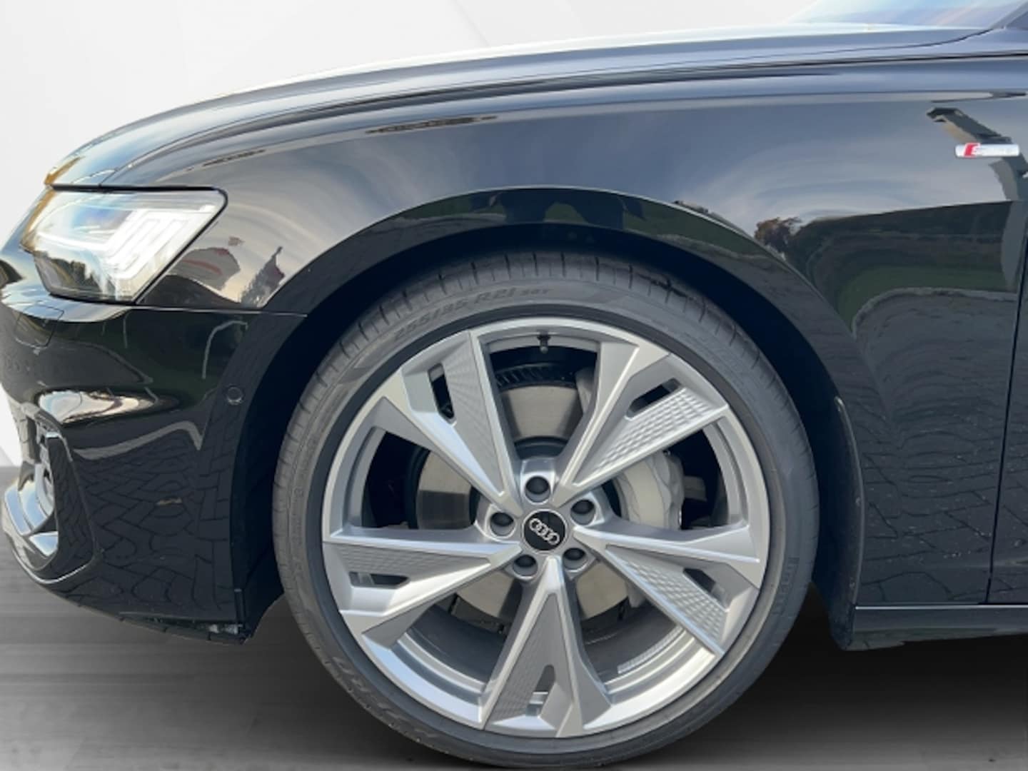 Bild über Audi A6 Avant S line 50 TDI quattro tiptronic - für weitere Informationen kontaktieren Sie den Audi Partner