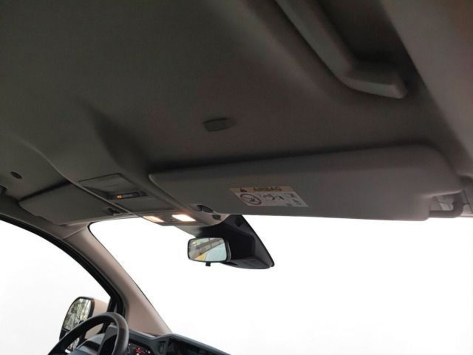 Volkswagen Transporter Kasten langer Radstand – Bild 11