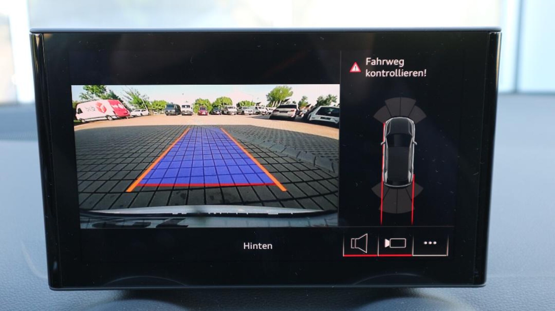 Audi Q2 S line