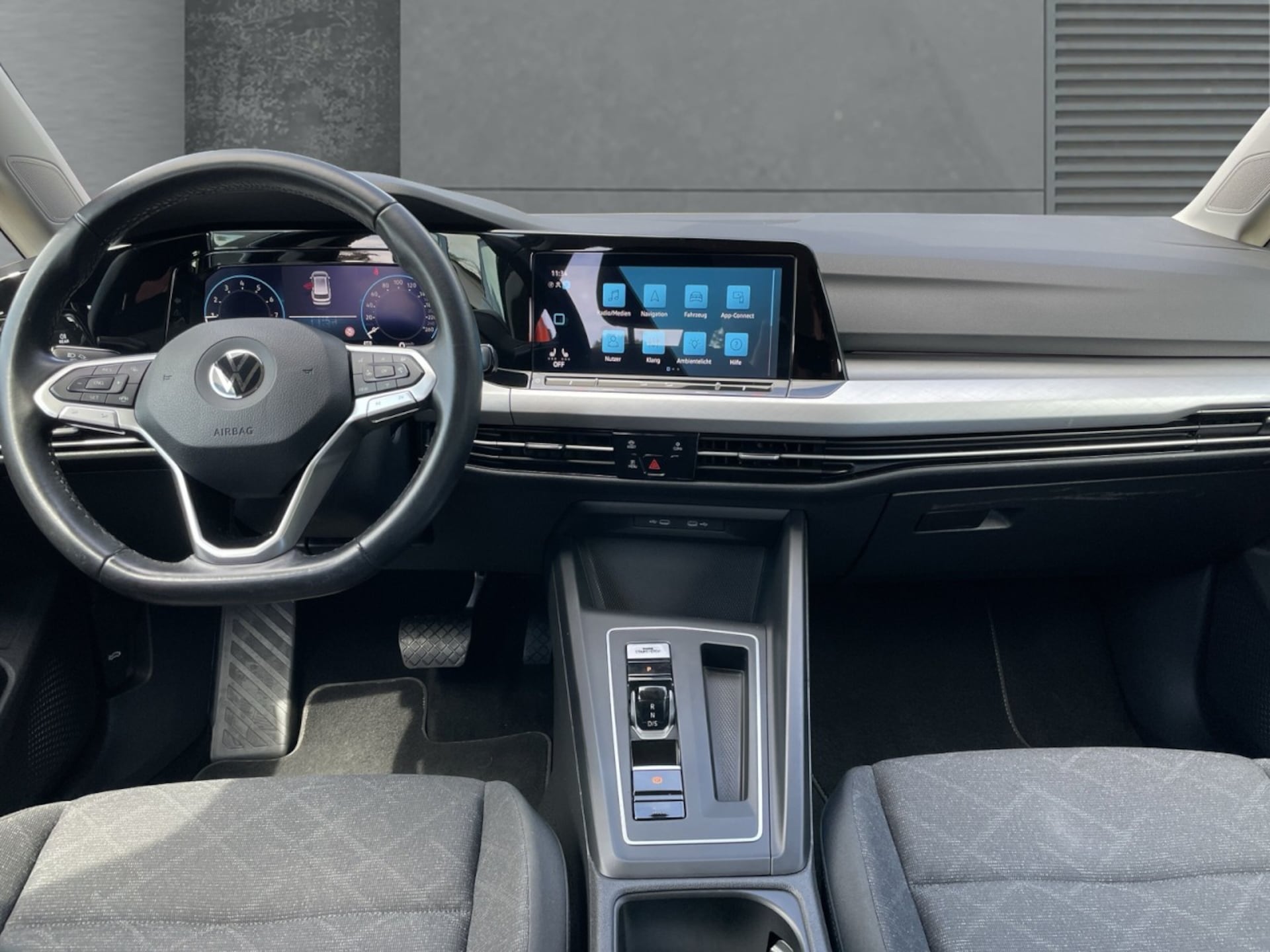 Volkswagen Golf Variant Life