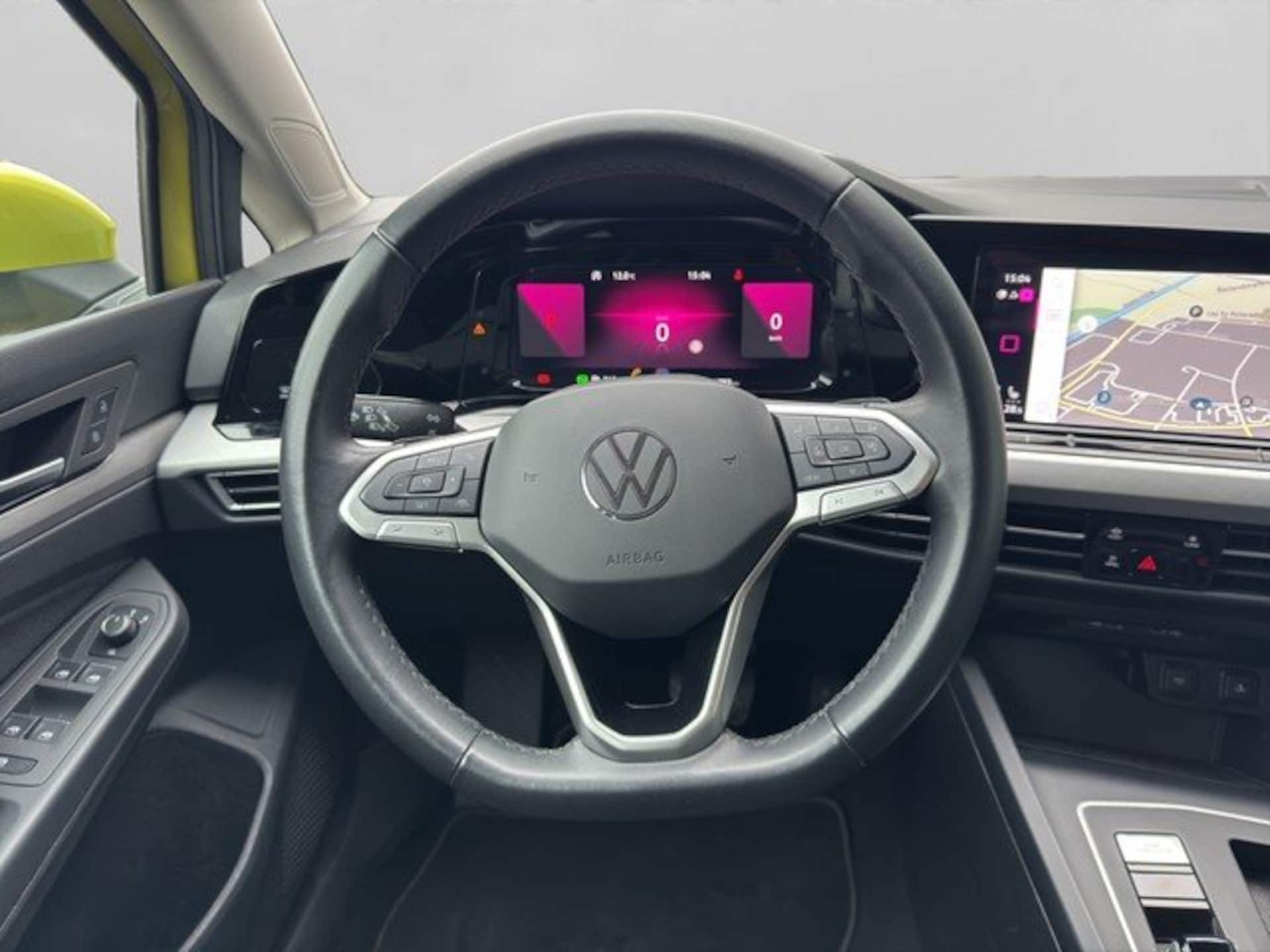 Volkswagen Golf Life