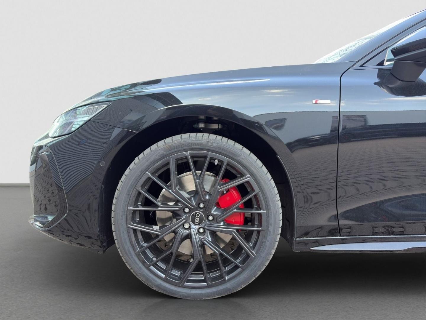 Bild über Audi A6 Avant edition one TDI quattro 220 kW S tronic - für weitere Informationen kontaktieren Sie den Audi Partner
