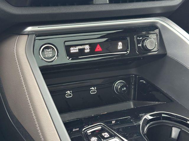 2025 Audi New Q5 Premium Plus - Photo 31