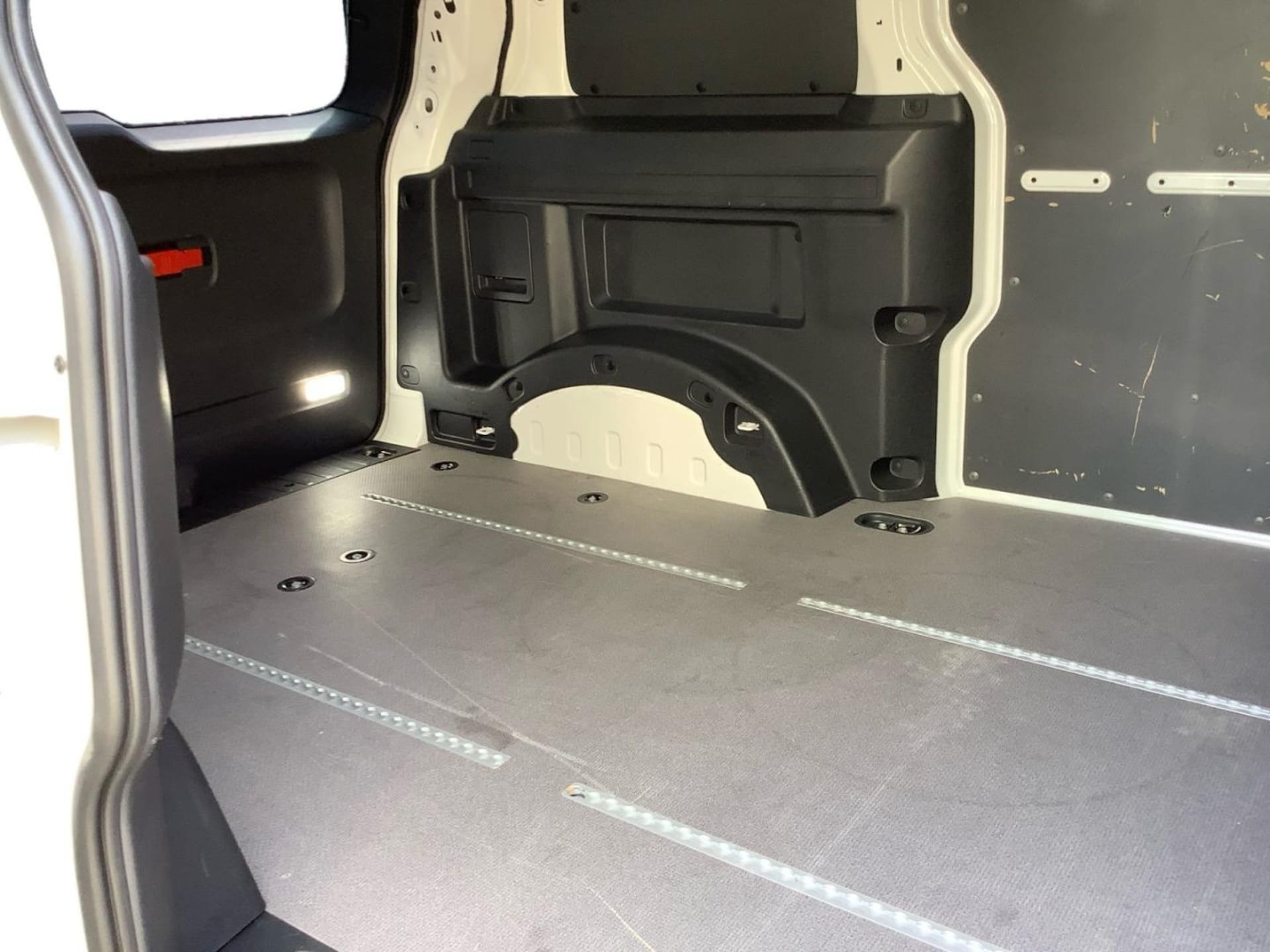 Volkswagen ID. Buzz Cargo Basis-Modell